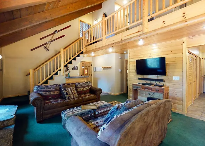 Yosemite Silvertip Lodge